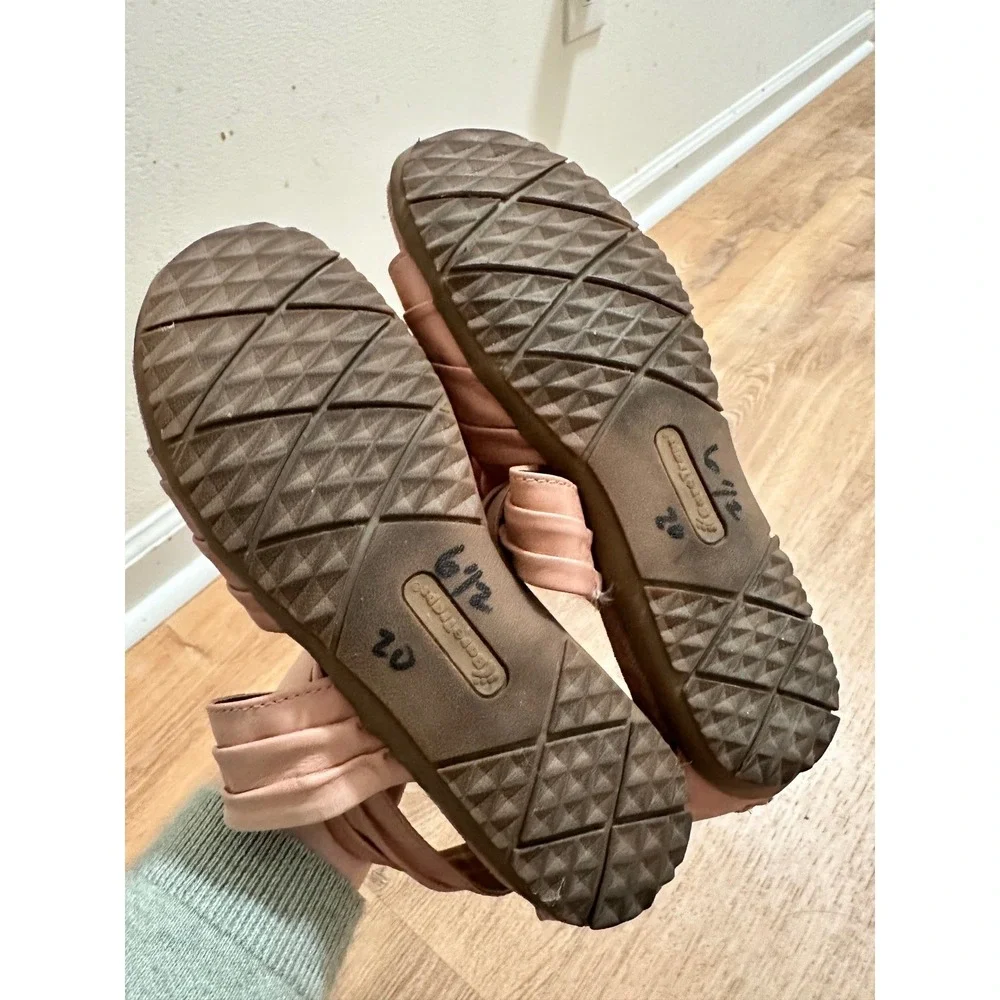 BareTraps | Leather Rennifer Blush Pink Ruched Gladiator Sandal Shoes, 6.5 M